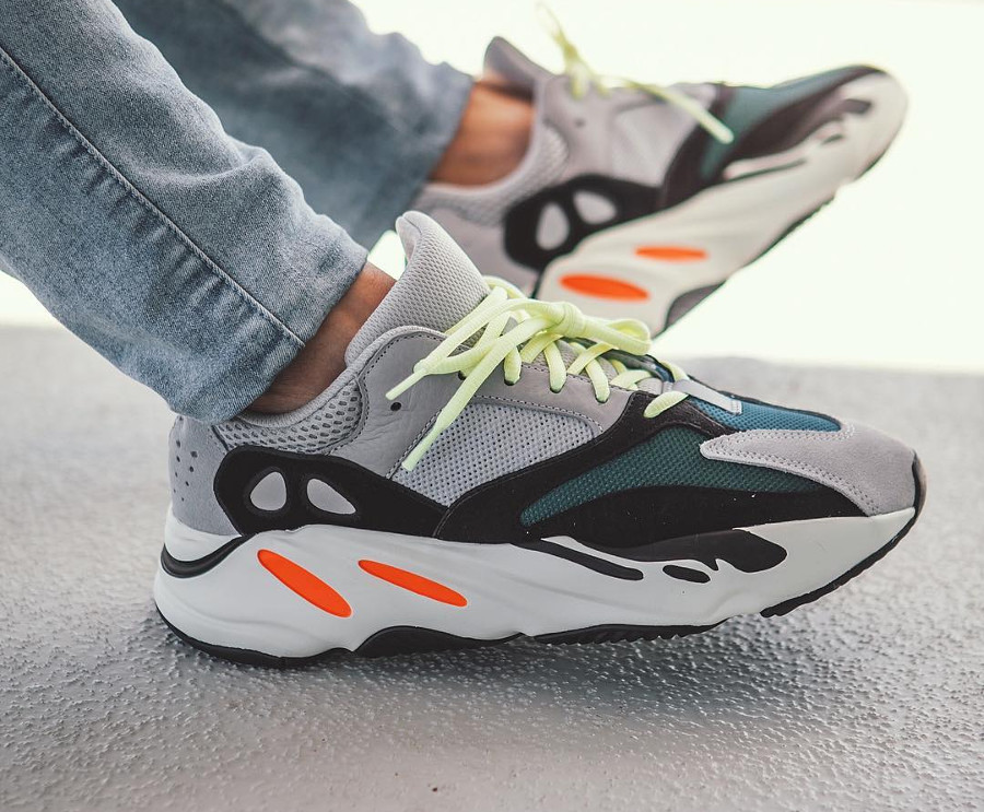 yeezy 700 prix de base