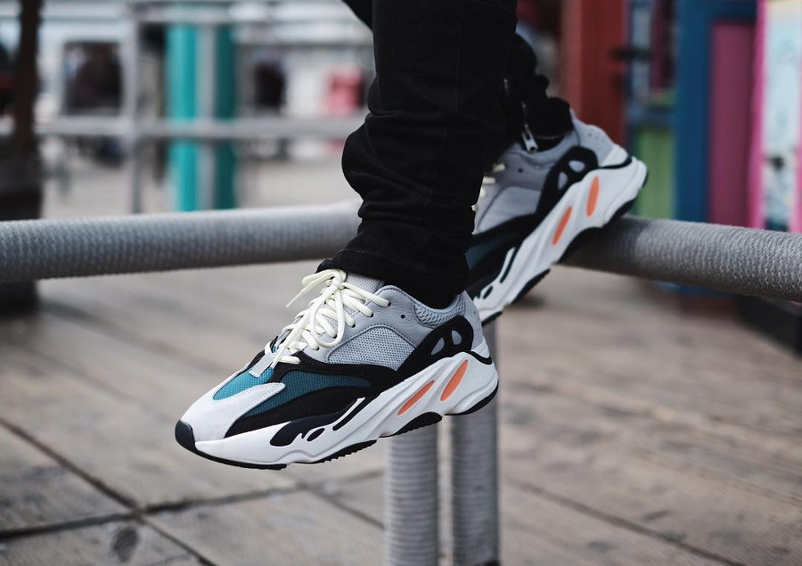 Adidas yeezy online 700 on feet