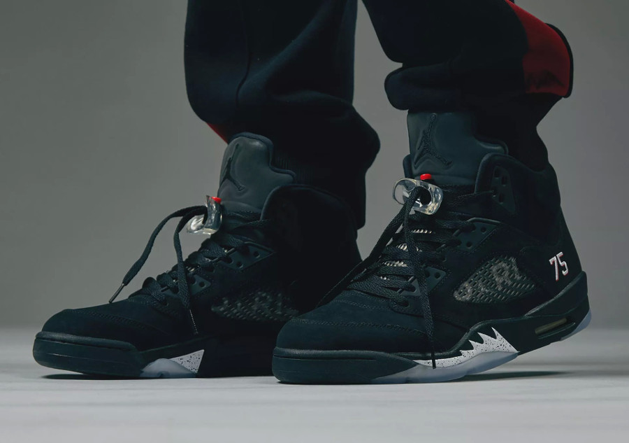 jordan retro 5 noir