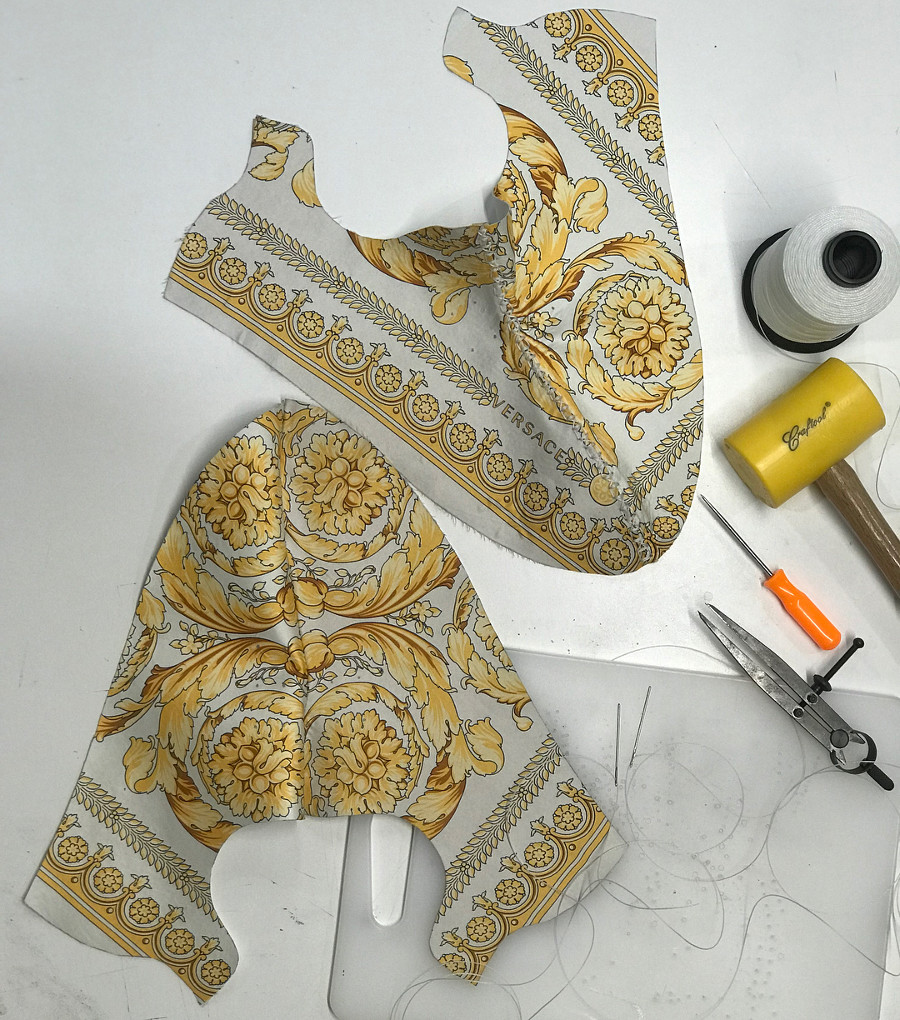 Adidas Yeezy 350 Boost V2 Versace Baroque-Print Silk Scarf