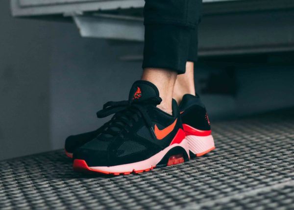 nike-air-max-180-noire-rose-et-orange-AV3734-001 (1)