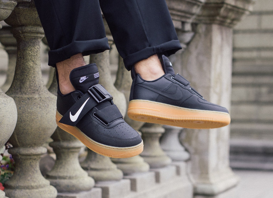 Nike Air Force 1 Utility noire avec semelle en gum (2)