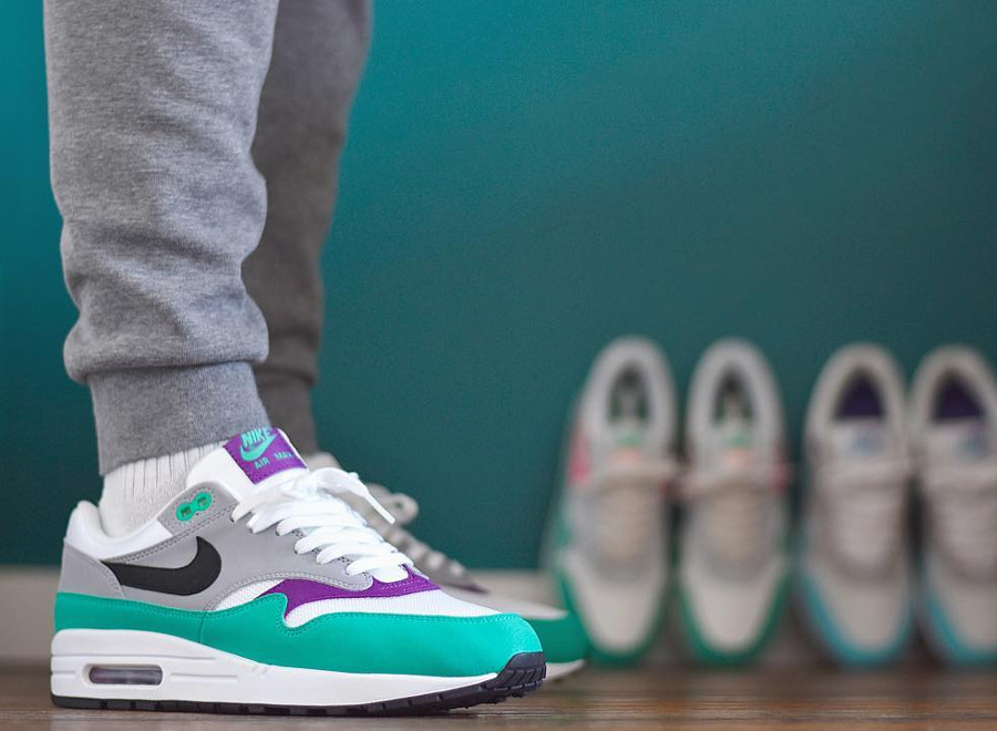 air max 1 clear emerald