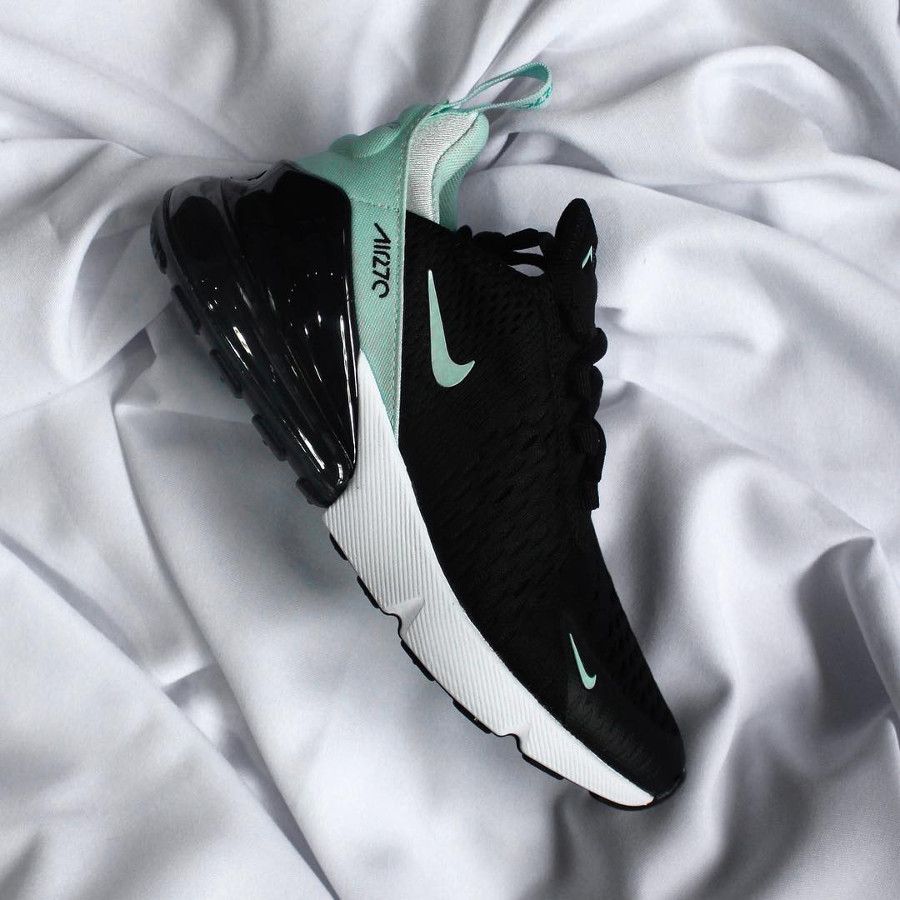 águila El extraño bandera Que vaut la Nike Wmns Air Max 270 'Tiffany' Black Hyper Turquoise ?