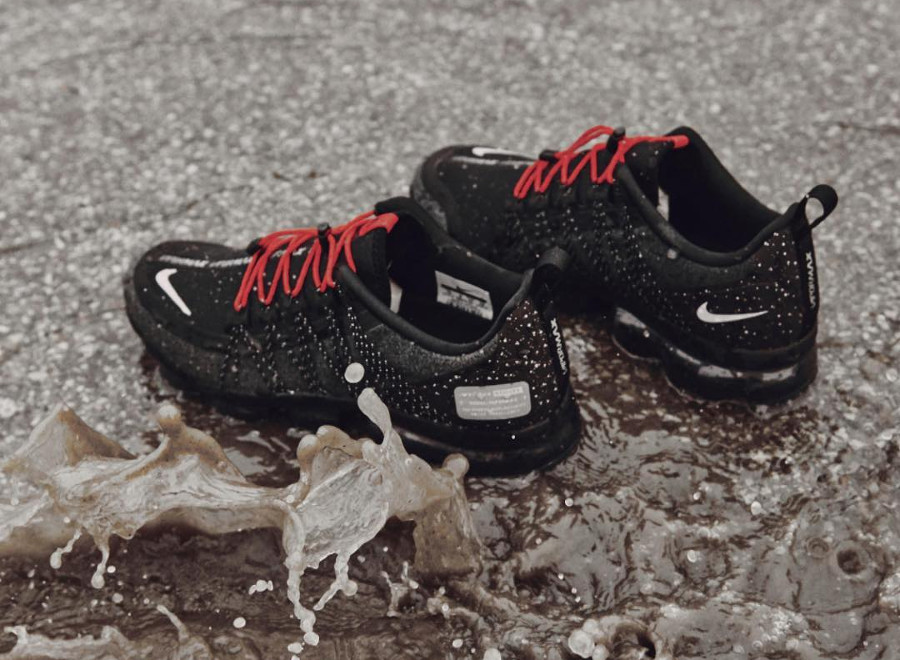 vapormax run utility black red