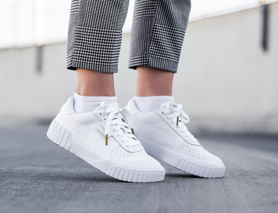 puma blanche et doree