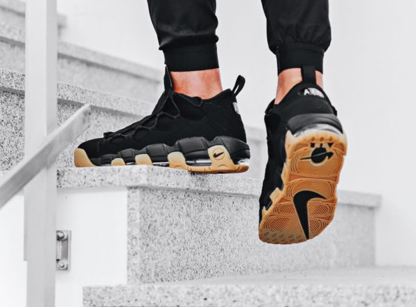 air money black gum