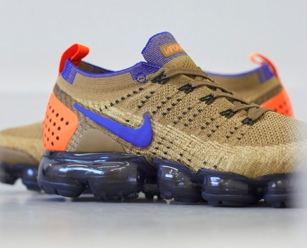 vapormax plus bleu orange