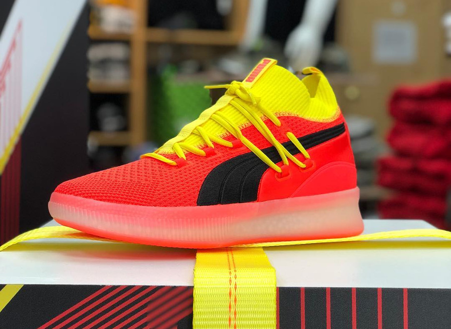 puma clyde jaune