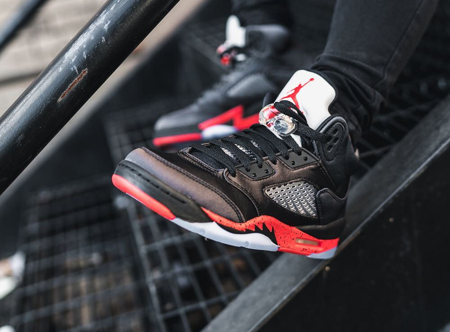 Air Jordan 5 Retro noire Bred Satin 