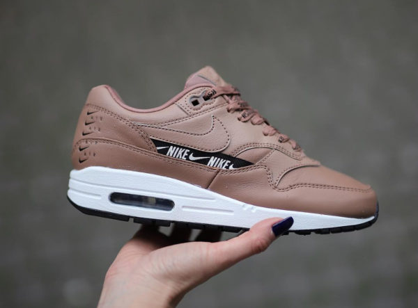 nike air max 1 se desert dust