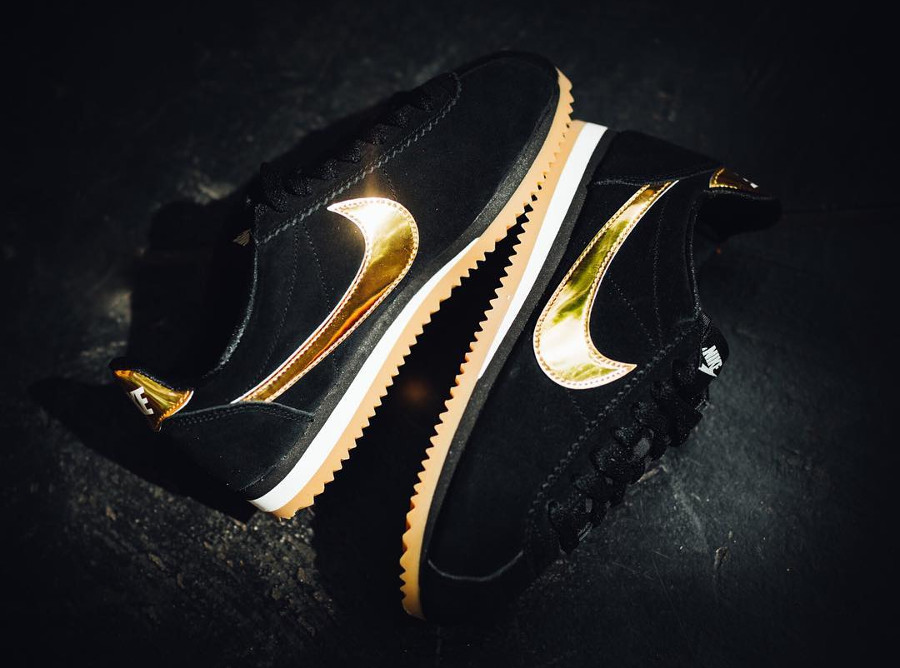 Nike Cortez femme Black Metallic Gold pas cher