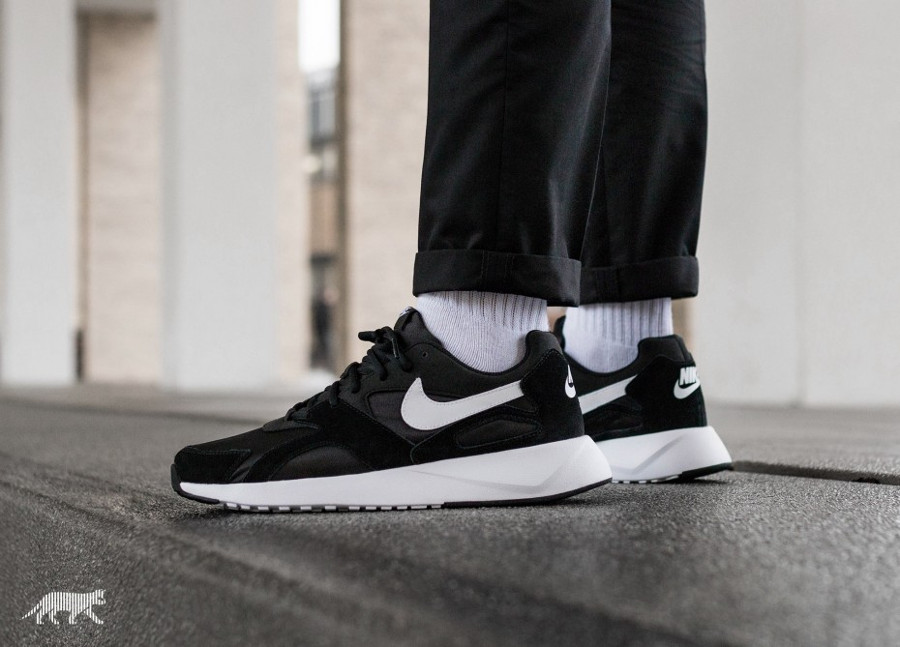 Nike Pantheos noire pas cher