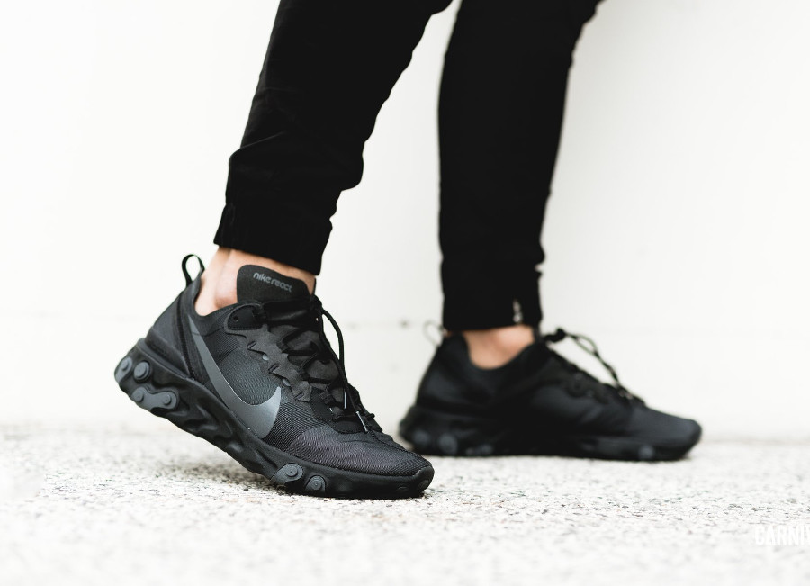 Nike React Element 55 Black Dark Grey on feet (4)