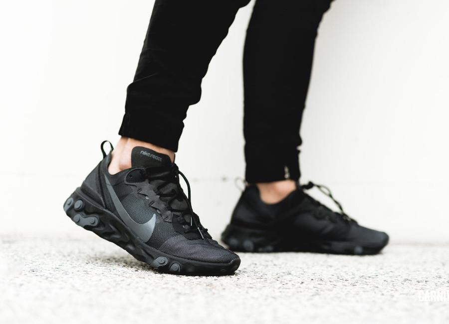 nike react element 55 black on feet