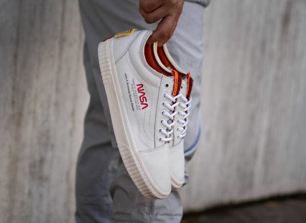 vans x nasa blanche