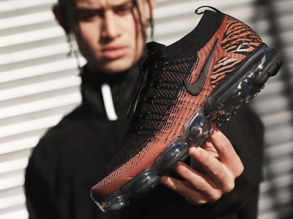 nike vapormax tiger 