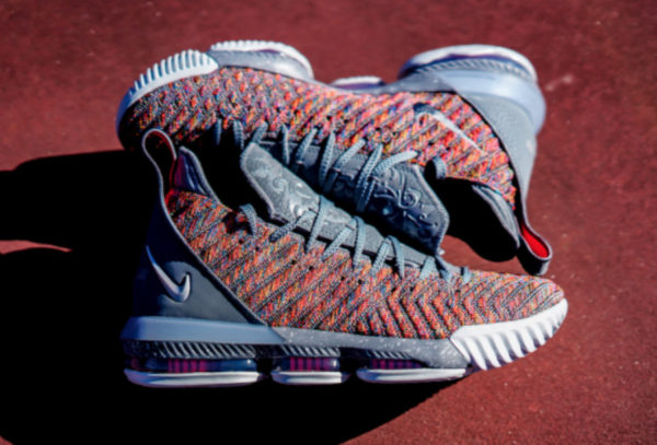 lebron xvi multicolor