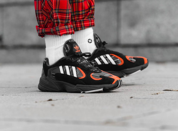 Adidas Yung-1 Plaid Tartan Pack gris et orange (Solid Grey) (2)