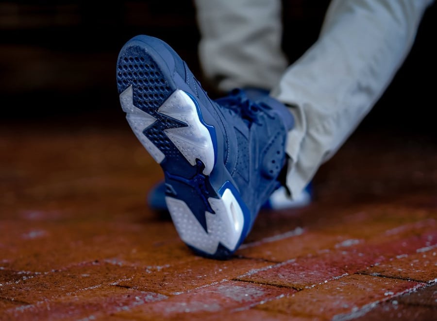 diffused blue 6 on feet