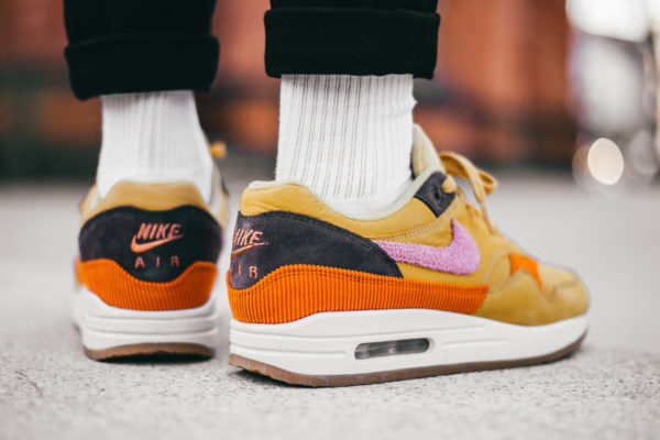 Air Max 87 PRM Crepe en daim jaune doré et corduroy orange (1)