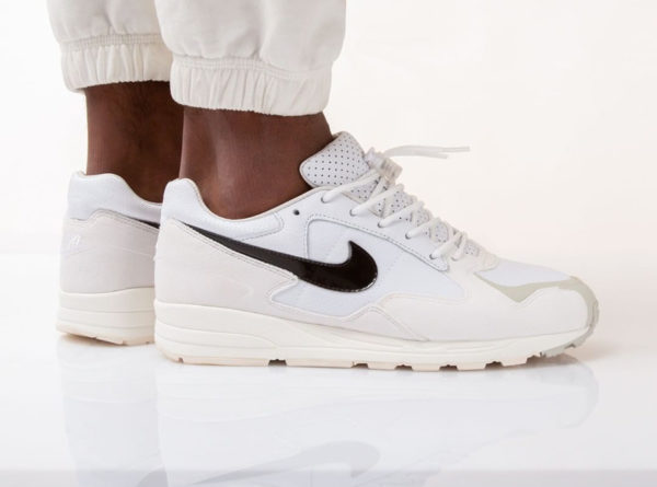 Fear of God x Nike Air Skylon II blanche White Sail Light Bone (1)