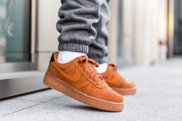 nike air force one lv8 style