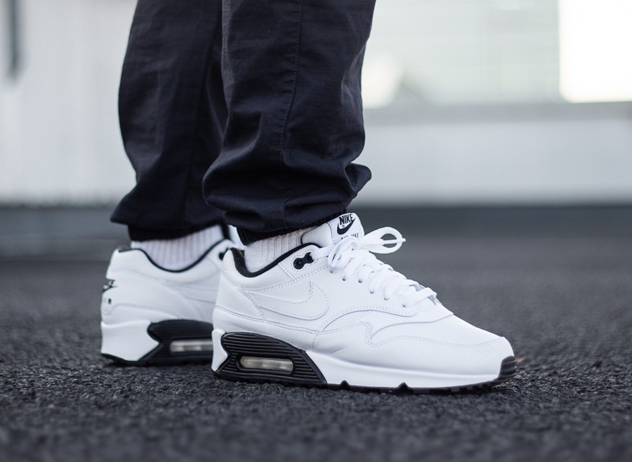 Nike Air Max 90 1 White Black blanche noire pas cher (AJ7695-106)