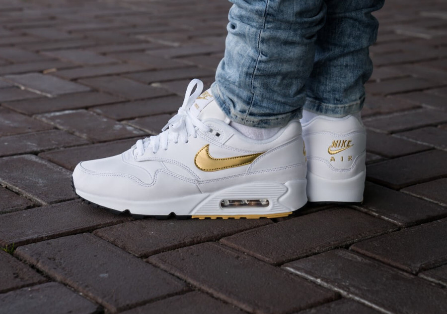 Nike Air Max 90 1 homme White Metallic Gold pas cher