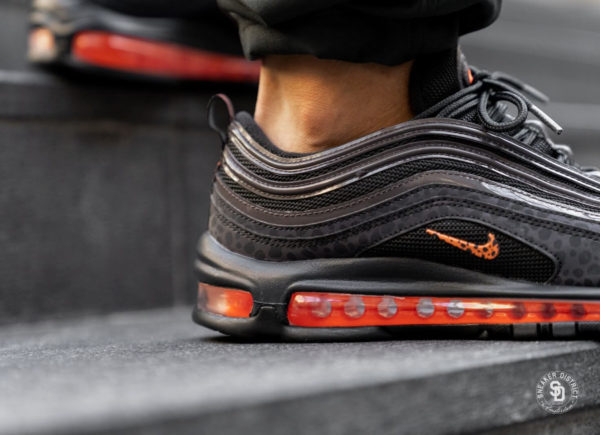 Nike Air Max 97 SE Reflective  Safari noire et grise (2)