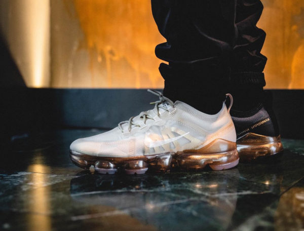 Nike Air Vapormax 19 femme White Metallic Gold'