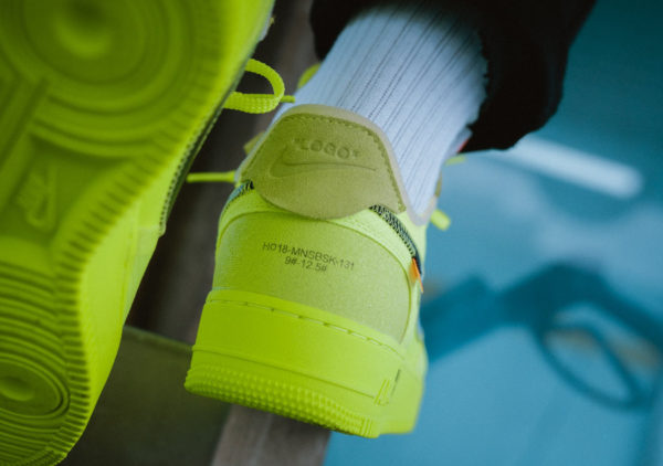 Nike Off White Air Force 1 Low jaune fluo Volt  (1)