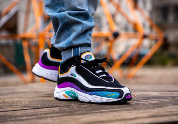 Reebok Classics Daytona DMX MU homme noire avec dégradé multicolore (1)