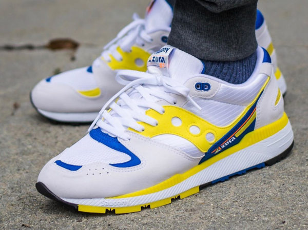 Saucony Azura OG 2018 White Yellow Blue on feet (1)