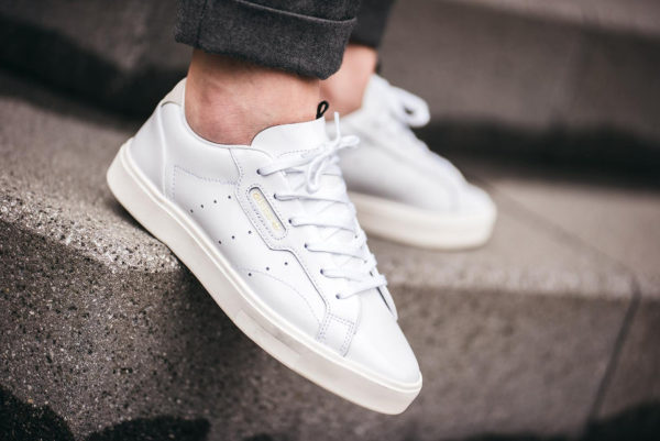 adidas sleek blanche