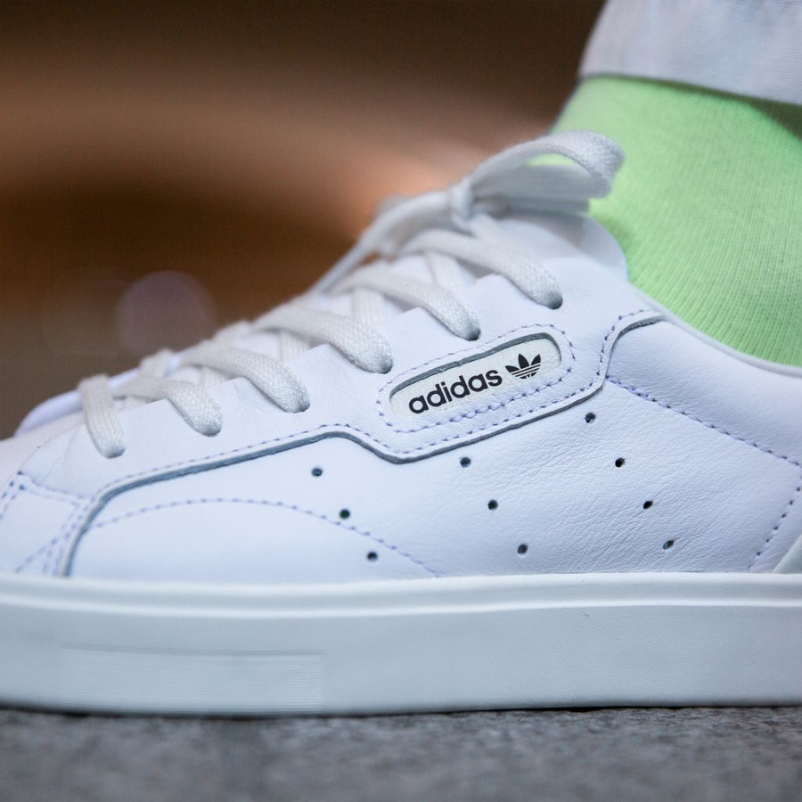 Adidas sleek blanche online