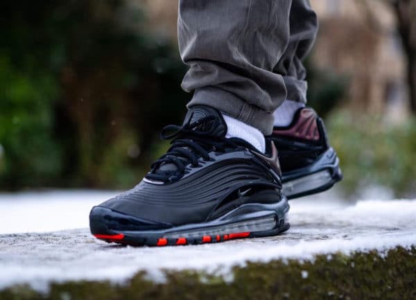Nike deluxe shop se black