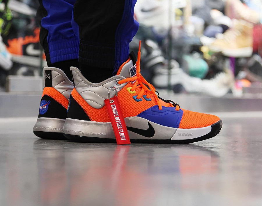 Nike PG3 Nasa Total Orange 'Armstrong Building 703'