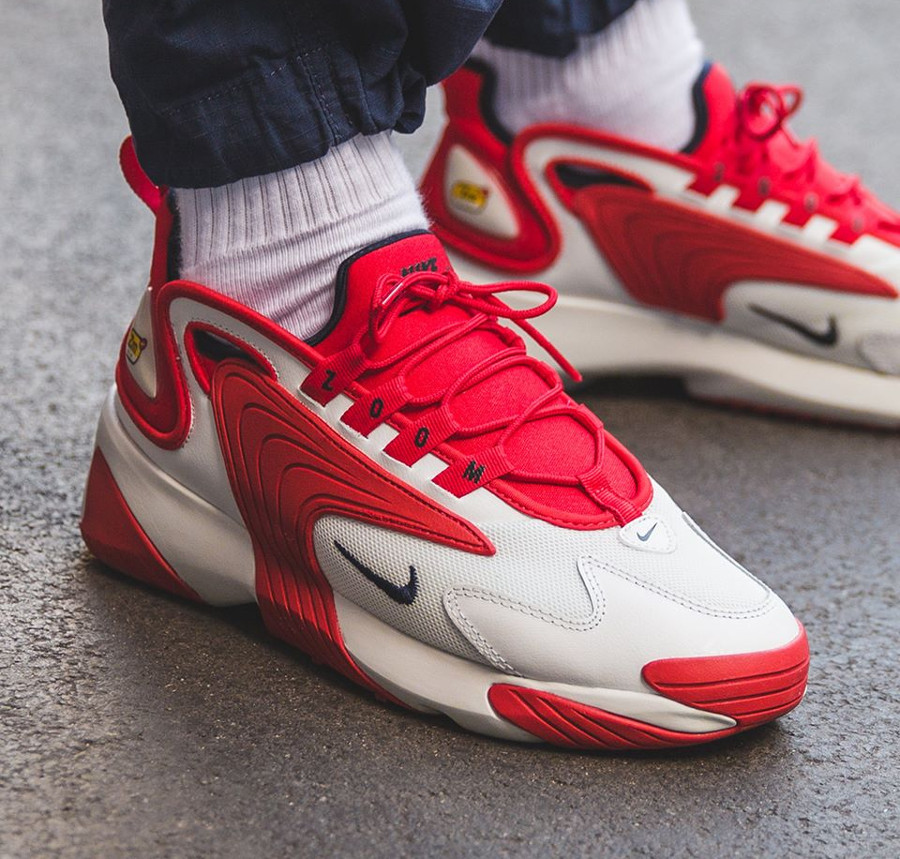 zoom 2k red and white