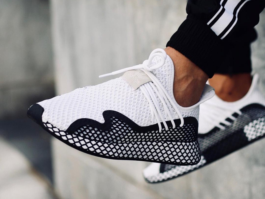 adidas deerupt blanche et noir