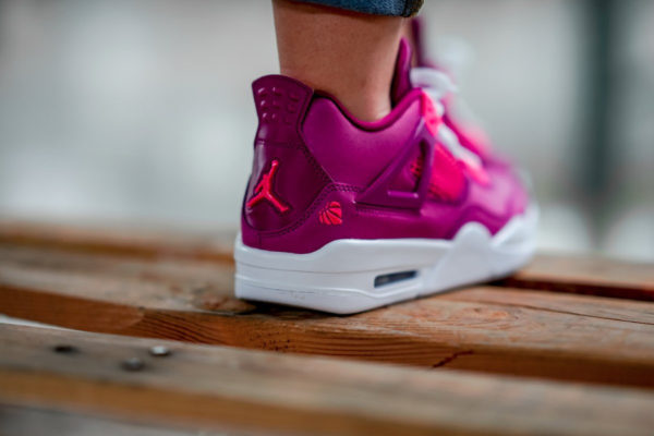 true berry retro 4