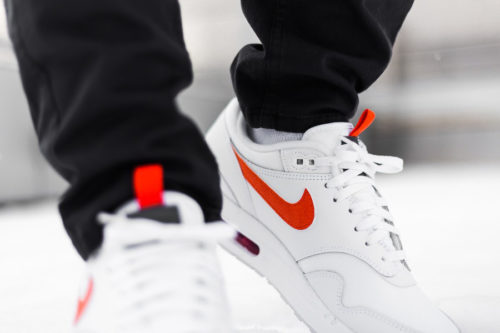 nike air max 1 se white team orange