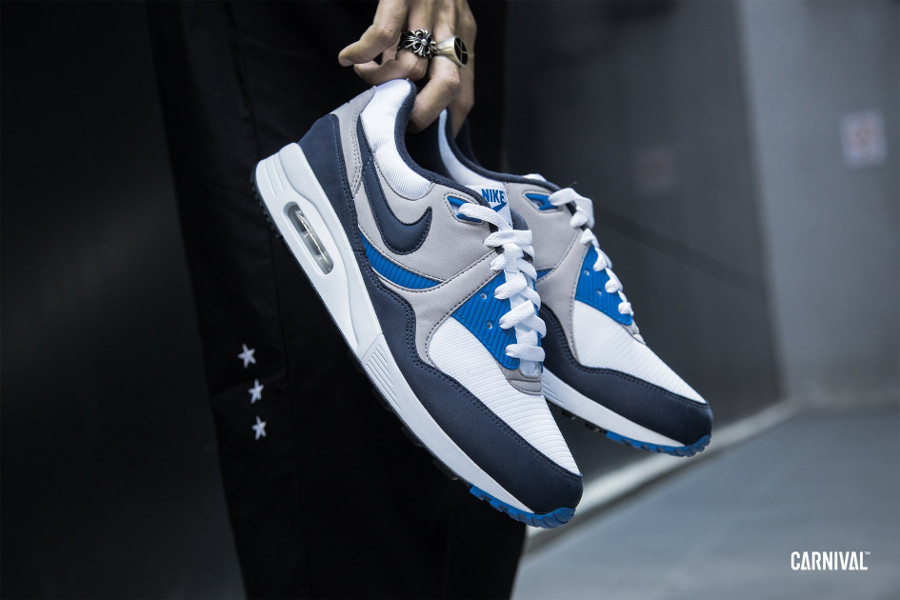 air max light og blue