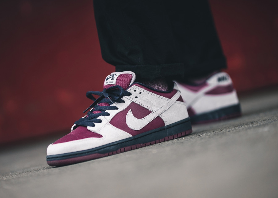 nike sb dunk low true berry