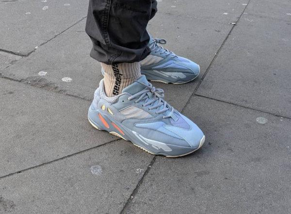 la yeezy 700