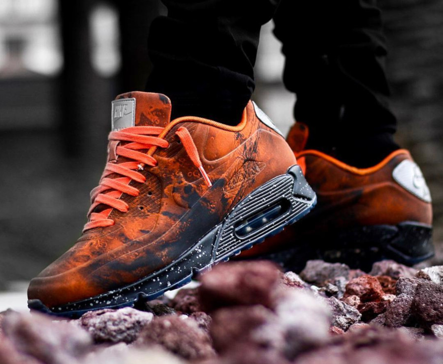 air max 90 mars landing on feet