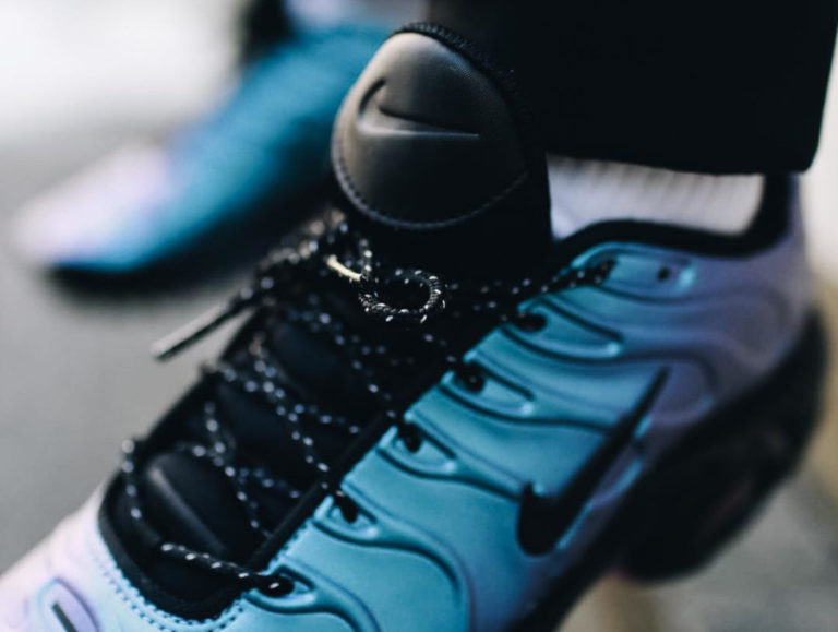 air max plus throwback future