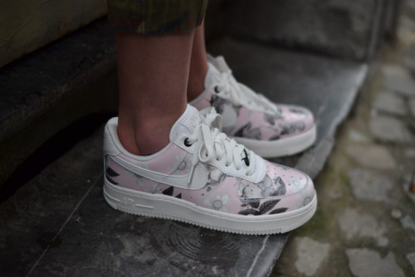 Nike Wmns Air Force 1 '07 LXX Floral 2019 White (2)