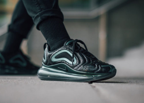 air max 720 rouge et blanche