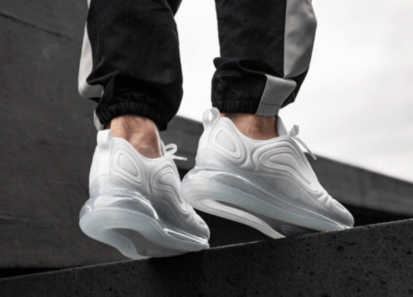 air max 720 white and gold